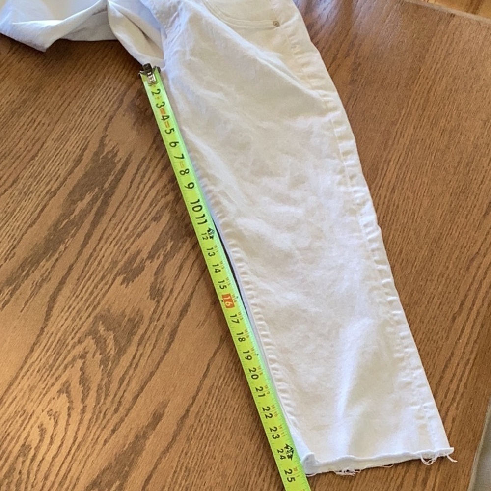 Citizens of Humanity while Phoebe slim straight crop jeans. Women’s size… - Picture 16 of 16